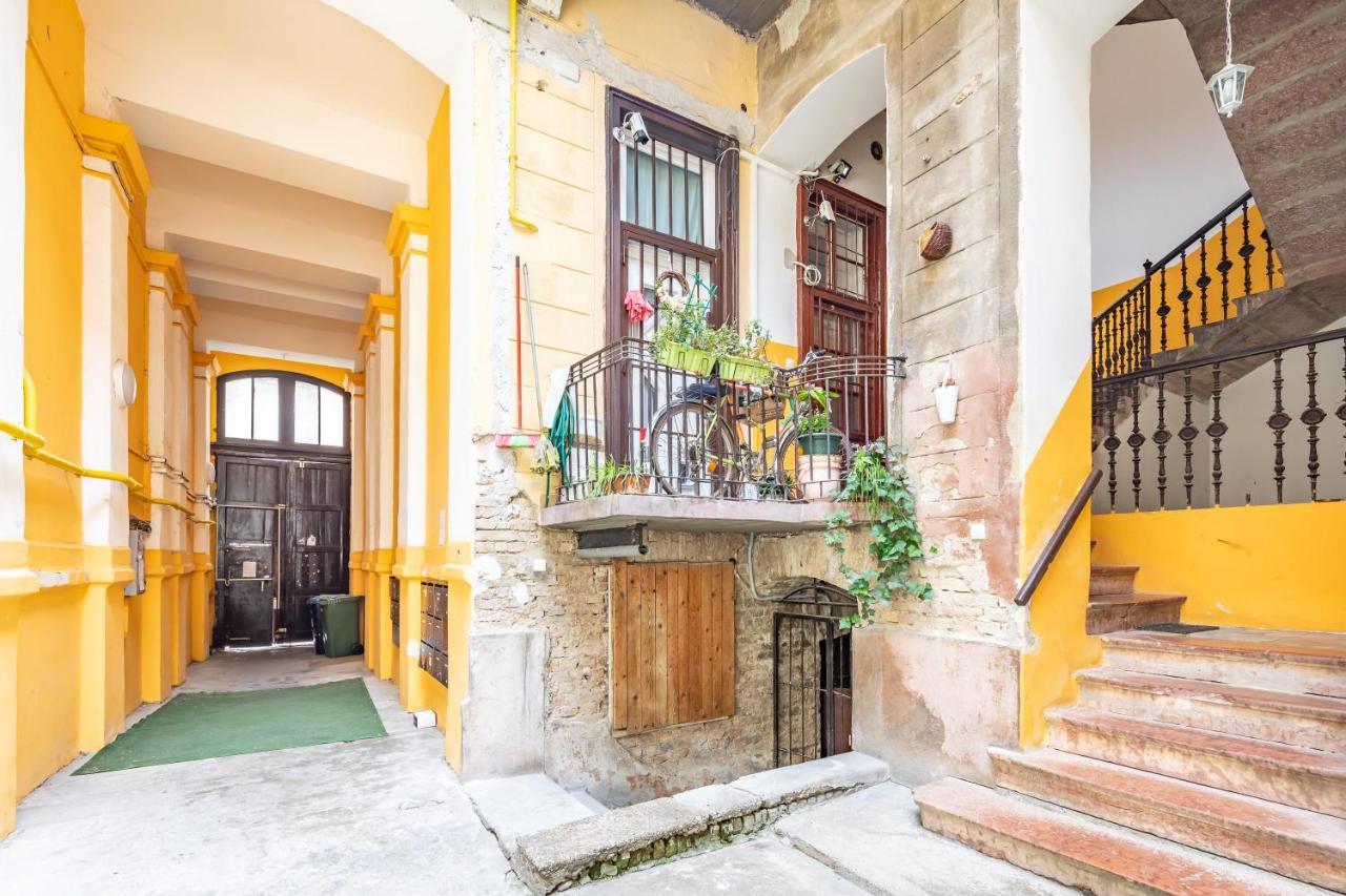 Simple And Central A C Home Budapest Exterior foto