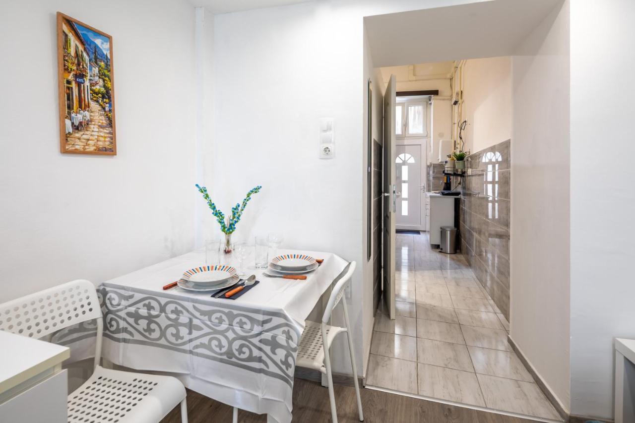 Simple And Central A C Home Budapest Exterior foto