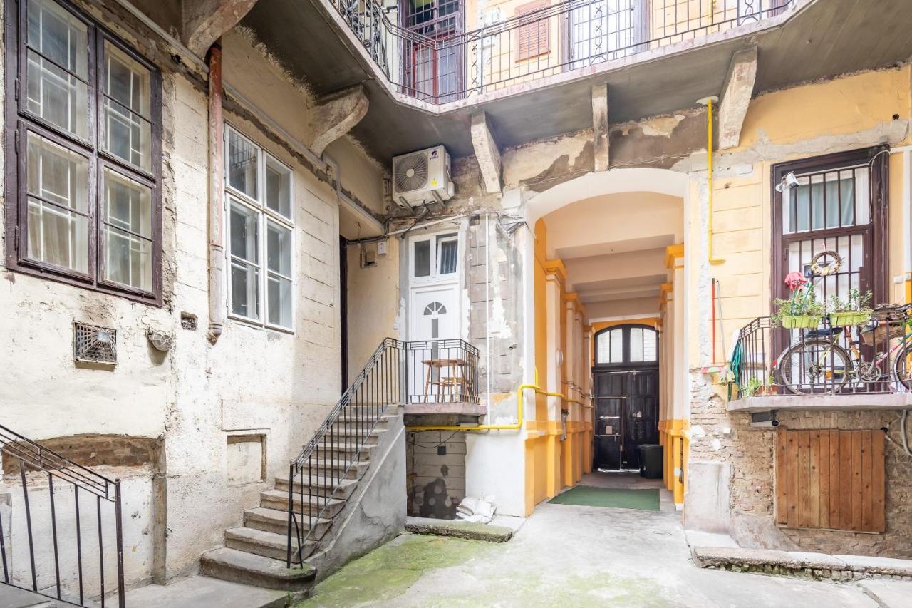 Simple And Central A C Home Budapest Exterior foto